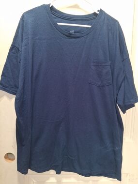 Hanes Men's Short Sleeve Pocket T-Shirt - Navy Blue